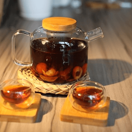 养生的桂圆红枣茶