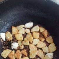 家常菜干锅土豆怎么做好吃又简单,做法图解分