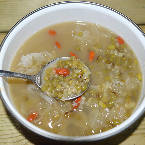 清甜滋补绿豆番薯糖水