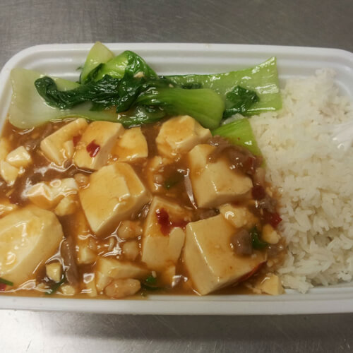 家常饭芹菜豆腐拌饭