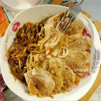 做法的美味肉蒸黄花菜做好吃又简单,肘子美食越越妈季图片