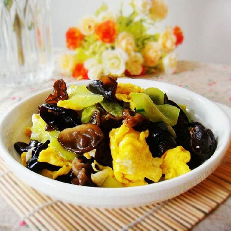 黄瓜海带炒鸡蛋