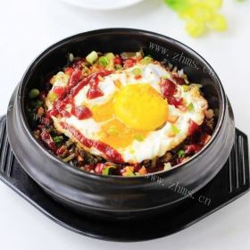 雪里蕻肉末石锅拌饭
