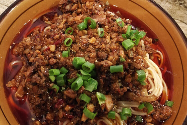鸡肉杂酱面臊子的制作方法应该是怎么样的用鸡哪里的