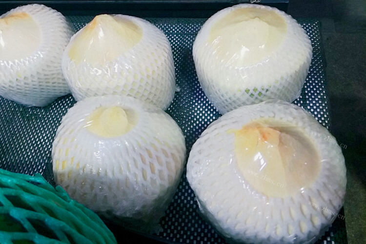 用椰子里面做了一些糯米椰子里做成的糯米饭叫什么