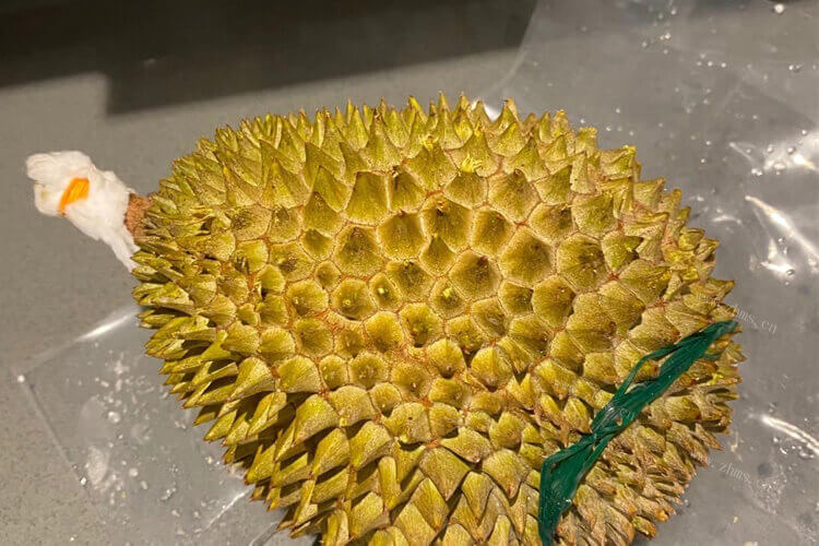 我们平时买到的榴莲都是生的,榴莲怎样催熟比较快要几天?