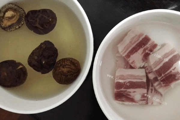酱香鲥鱼，实在是太好吃啦第二步