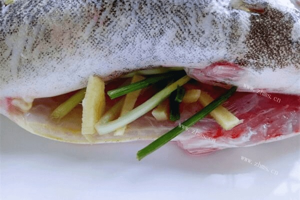 清蒸桂鱼，简单的烹饪，带来不一样的美味第三步