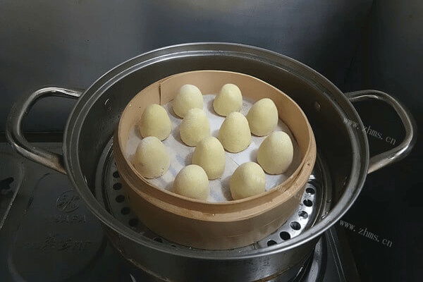 香飘十里的东北粘豆包的制作方法第五步