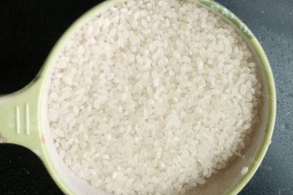 大米绿豆粥怎么做好吃又解馋第二步