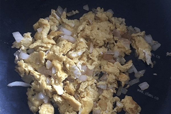 鸡蛋的花式吃法——洋葱炒鸡蛋第八步