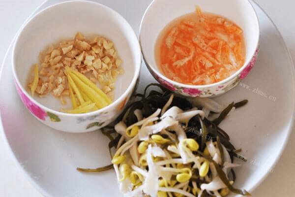 又嫩又爽口的鸡汤豆腐脑的制作方法第二步