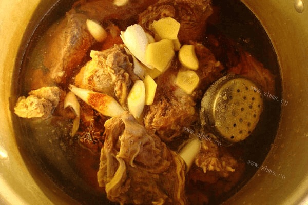 高压锅如何做出好吃的酱牛肉第四步