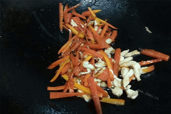 家常下饭的胡萝卜炒肉丝要这样做，营养和美味同时保留第六步