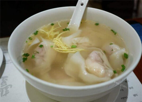 博士馄饨馆