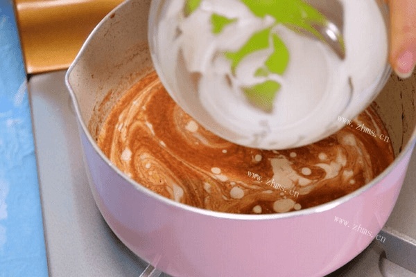 亲自动手做的巧克力牛奶香甜加倍第三步