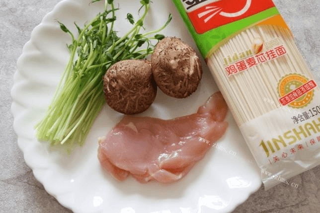 鸡丝面的家常做法，解馋又管饱第一步