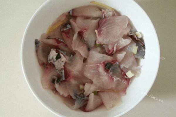超美味水煮鱼的做法，学起来超容易第五步