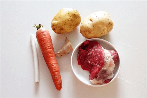 土豆炖牛肉的做法超级美味第一步