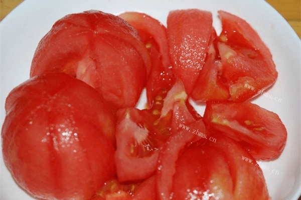 经典西红柿的做法——西红柿炒蛋，酸甜口味无人不爱第一步
