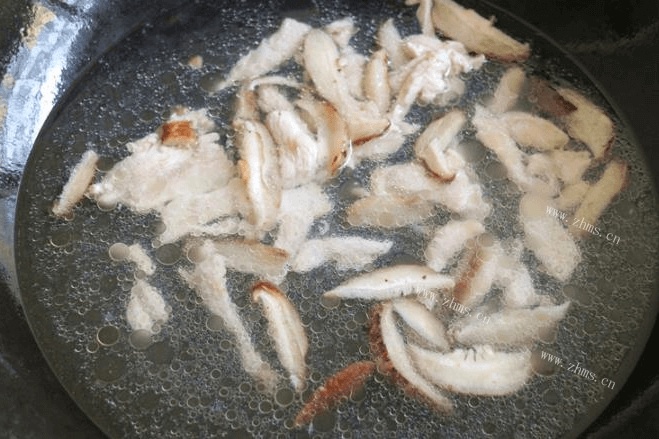 鸡丝面的家常做法，解馋又管饱第五步