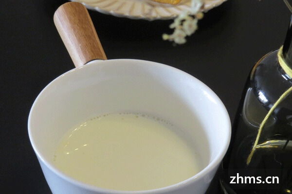 过敏性皮炎能喝酸奶吗
