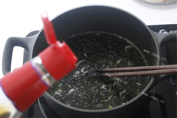 紫菜虾皮的做法第九步
