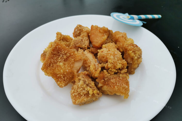 最近一直看到中式炸鸡和韩式炸鸡，也有看到大庆中式炸鸡，想问问是什么