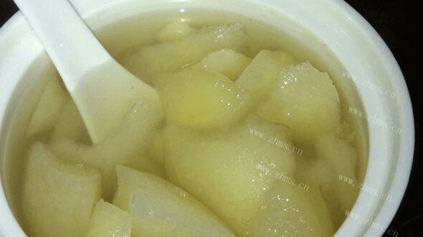 美味鸭梨炖冰糖怎么做好吃，这样做才好吃，又甜又软嫩