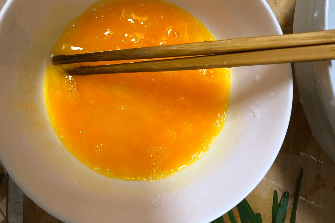 美味的韭菜炒鸡蛋要怎么做才能不普通第三步