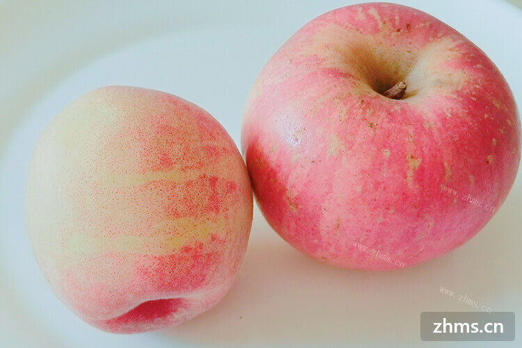 朋友经常在早上吃苹果，我想问一下什么时候吃苹果最好？