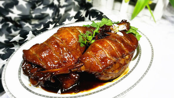 杭式酱鸭腿的自制方法，带给你江南的味道