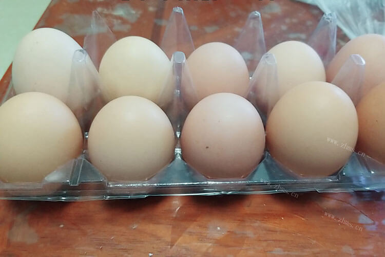鸡蛋怎么做好吃解皇蛋，是炒着做吗？