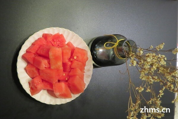 西瓜作为常见的水果之一,西瓜的功效与作用及其禁忌你知道吗?
