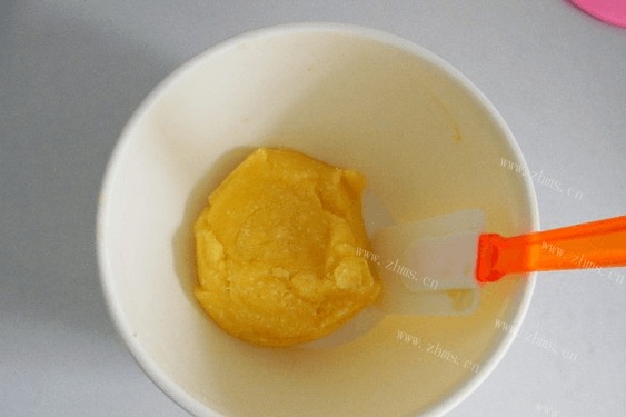 好吃的椰香奶黄馅冰皮月饼第十七步