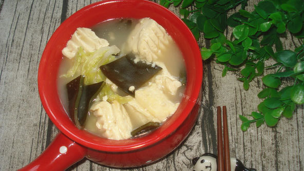 白菜海带炖豆腐，最简单的家庭美味