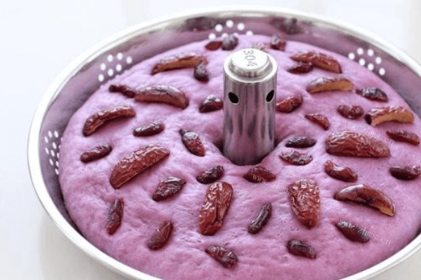 怎么做蔓越莓紫薯发糕，长相比甜品更甜美的中式糕点值得你学习第八步