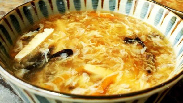 DIY黄花菜鸭蛋汤