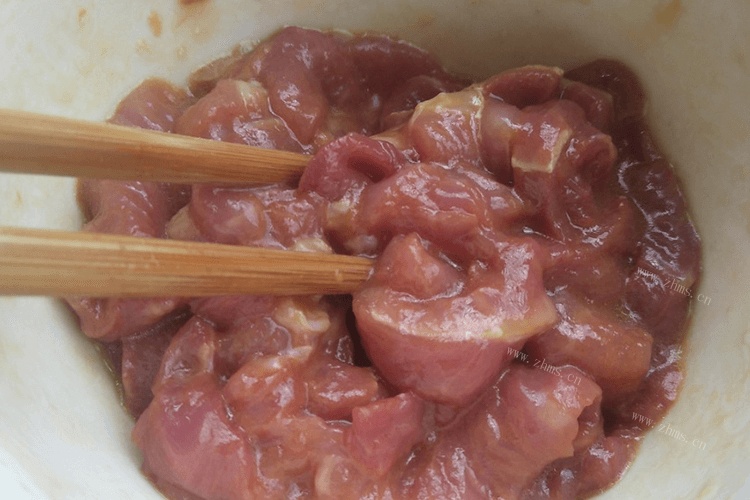 枸杞叶汤的简单做法，美味又新奇的汤品你值得尝试第二步