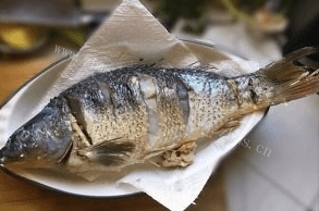 新手也能做的红烧鱼的做法第六步