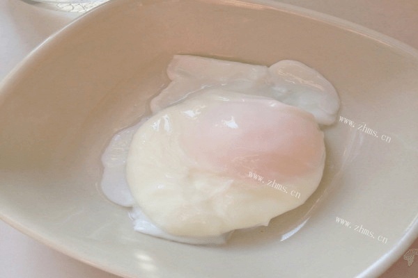 水煮荷包蛋的做法第六步