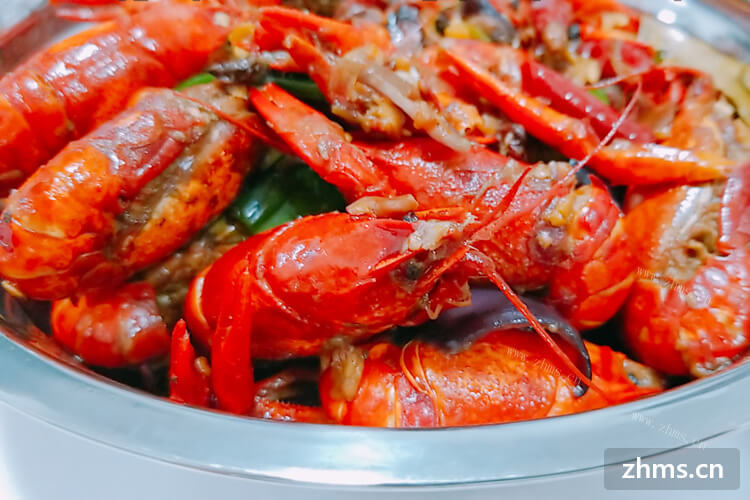 龙虾怎么清蒸才好吃？怎样才能使龙虾的肉质新鲜