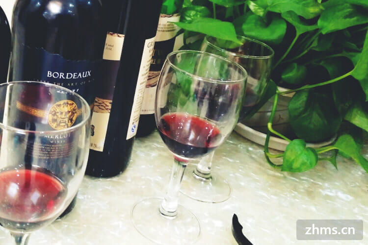 红葡萄品种-认识不同红葡萄酿出的葡萄酒