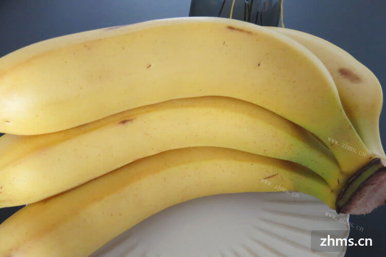 买了一些香蕉回家，想蒸香蕉了，香蕉蒸多久呢？