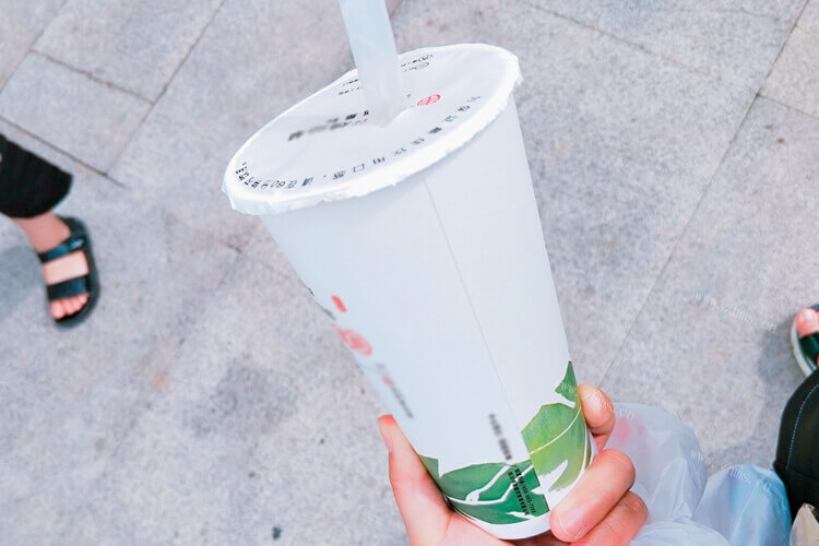 徐小包的奶茶总部在哪里呢，它的特色奶茶是什么呢？