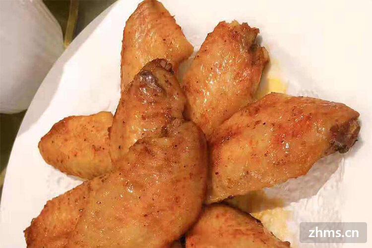 鸡翅怎么在家烧烤呢？放在哪里烤好吃呢？