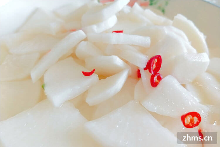四川泡菜是一道有名的四川传统特色菜肴，那它究竟有什么特别的呢