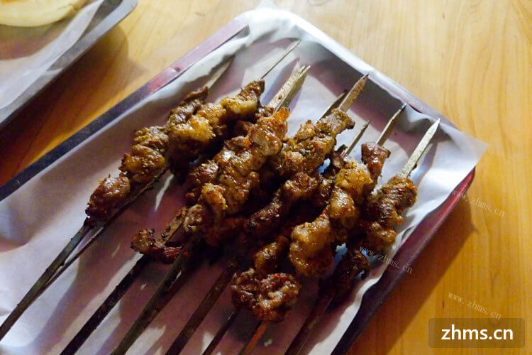 准备在自己家烤羊肉串，想知道新疆烤羊肉串刷的黄油是什么？