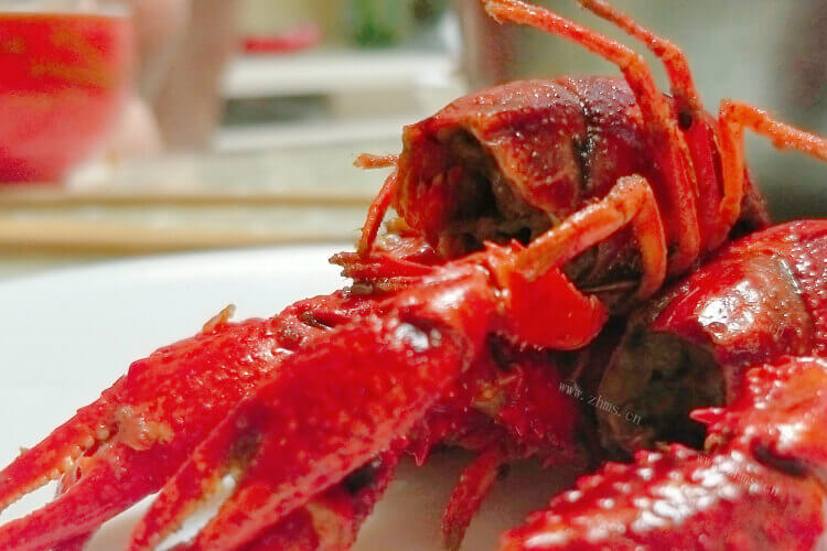 想炒小龙虾吃，腥味太重了，想知道炒小龙虾怎么去腥？