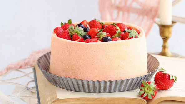 草莓奶油蛋糕，蛋糕中最好吃的蛋糕